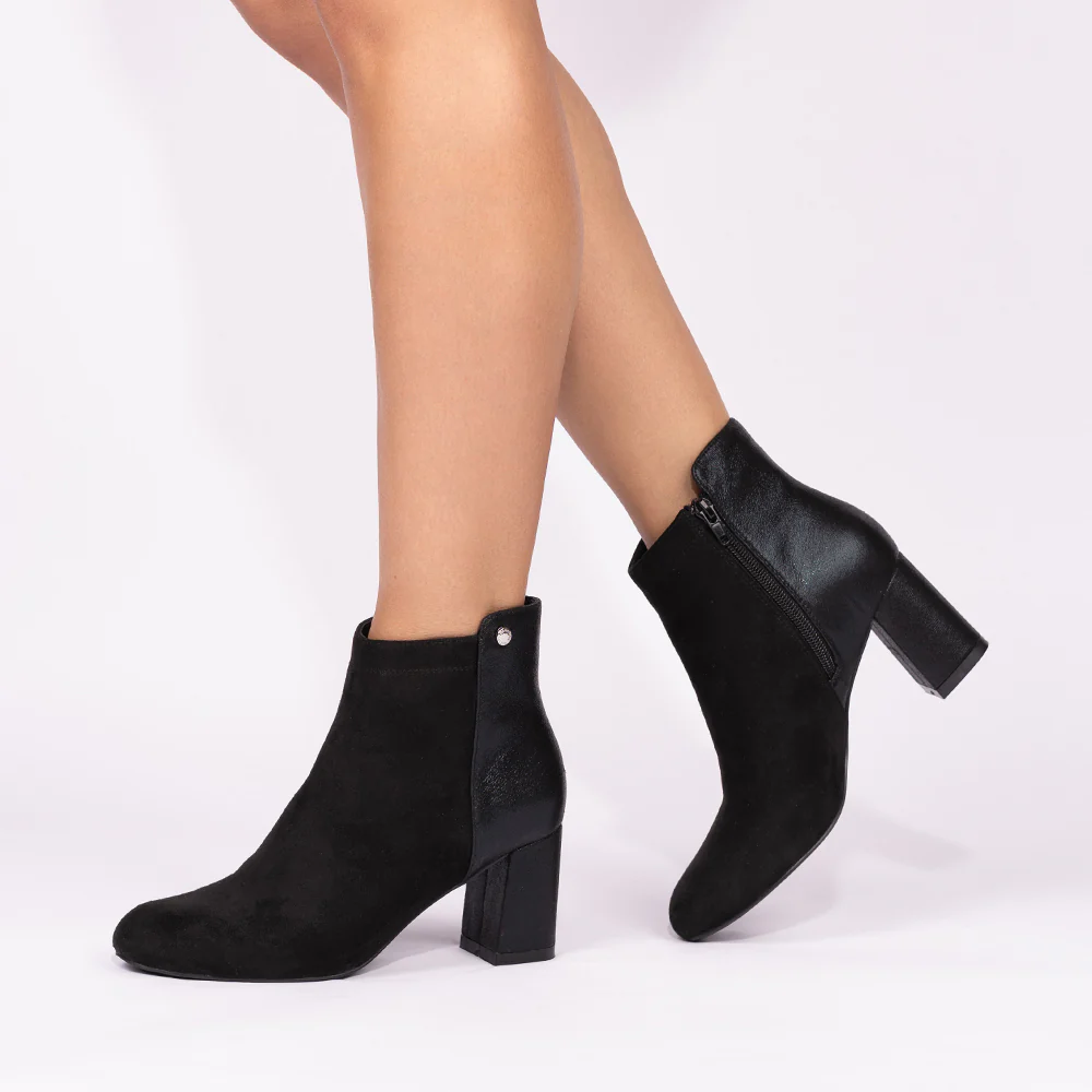Alathea Ankle Boots - Image 3