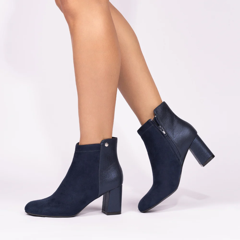 Alathea Ankle Boots - Image 3